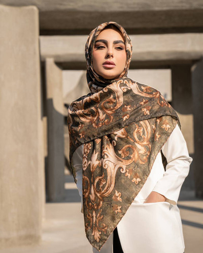 روسری زنانه نخ گارزا ریچ قواره ۱۴۰